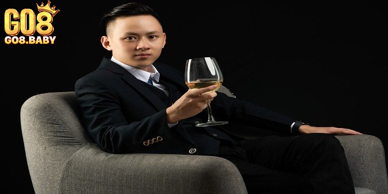 Vài nét về tiểu sử tác giả Nguyễn Thành Long